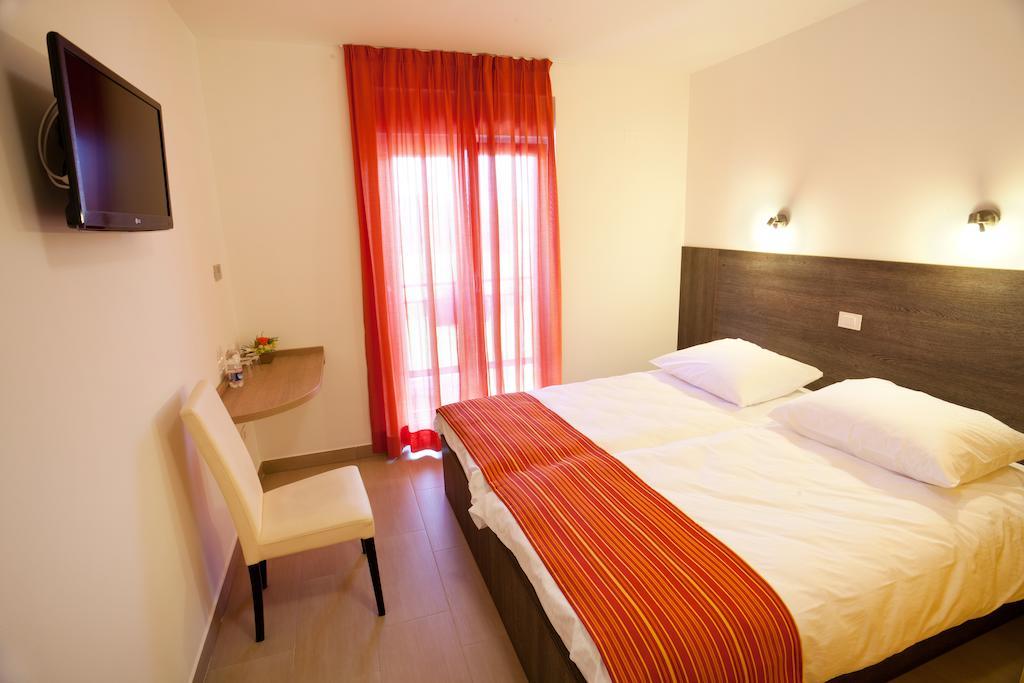 Guesthouse Osterija Branik Room photo